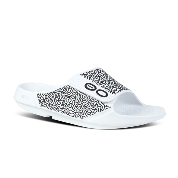 1553STLABY_shot2_590x_934e6cb6-0c64-486a-ae57-f443c5632380 OOFOS Unisex Ooahh Sports Flex Sandals in White Labyrinth - Image 1