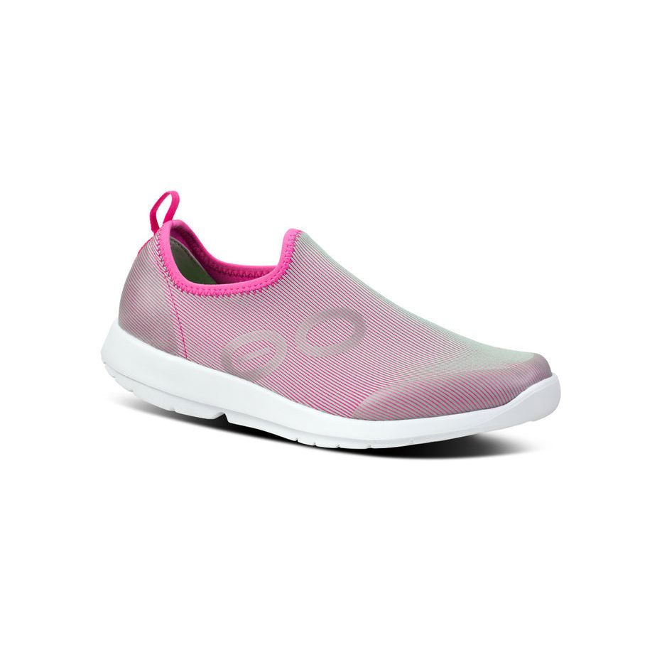 5075WHTFUC_shot2_932x680_fffb61f7-bfb7-4a67-8aa6-331255471da1 OOFOS Women's OOMG Sport Low Shoe in White Fuchsia - Image 1