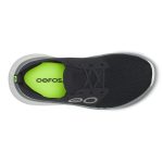 OOFOS Men's OOMY Stride Shoe in White Black - Image 7
