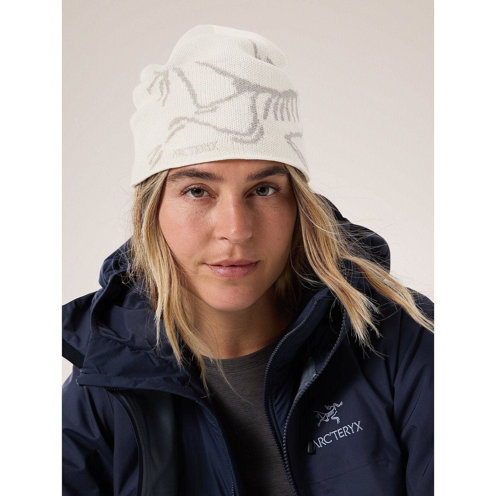 F24-X000006756-Bird-Head-Toque-Arctic-Silk-Rune-Front-View #color_arctic-silk-rune